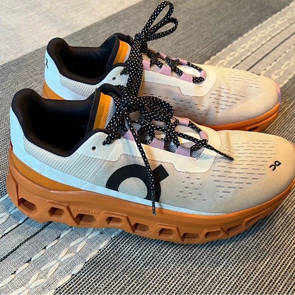 Women's On CloudMonster Great shape only worn to the gym clean & ready to wear! - Picture 1 of 10